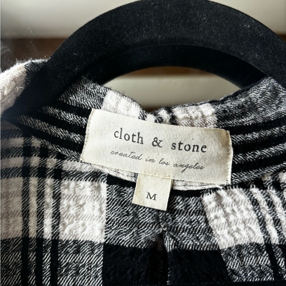 ANTHROPOLOGIE CLOTH & STONE| plaid button up | size medium - Picture 3 of 6